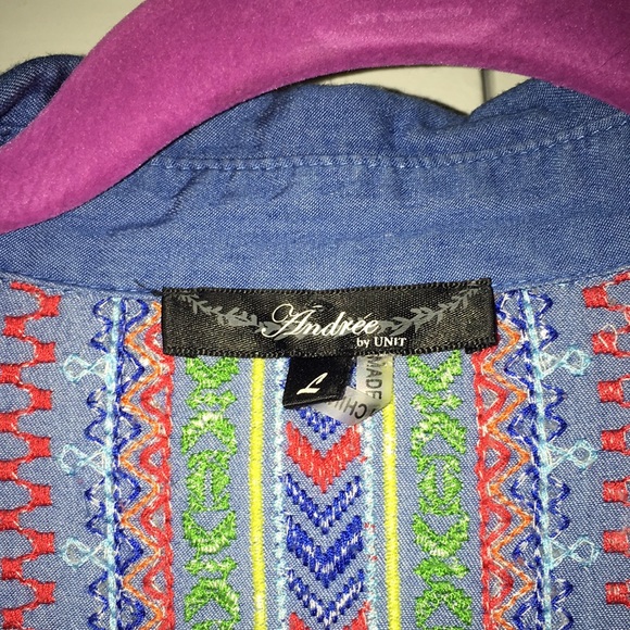 Andree top button front denim blue with floral embroidery long sleeves L - Picture 2 of 6